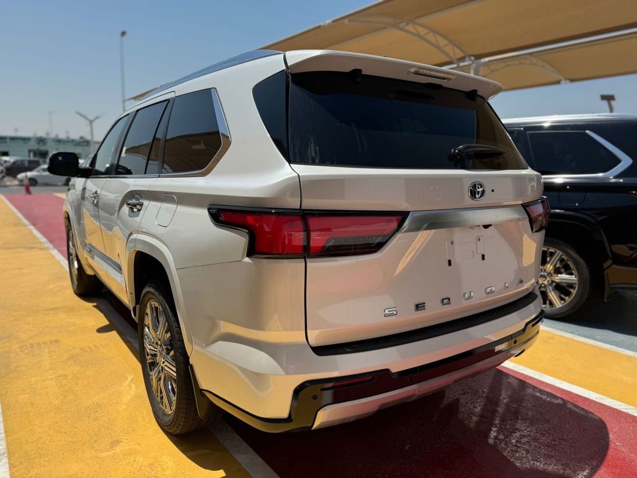 تويوتا سيكويا Toyota Sequoia Capstone