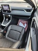 Toyota RAV4 XLE TOYOTA RAV4 SE FULL OPTION HYBRID