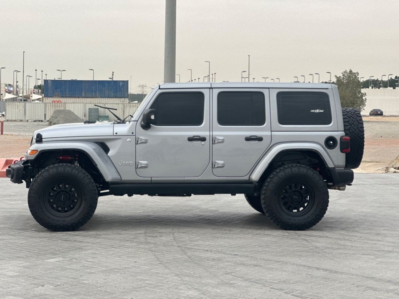 جيب رانجلر MODEL 2021 GCC CAR PERFECT CONDITION INSIDE AND OUTSIDE