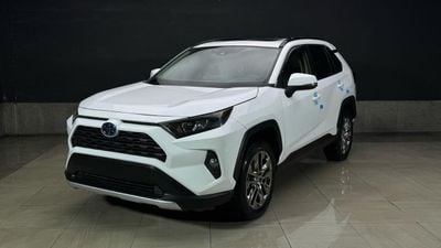 تويوتا راف ٤ XLE Full Option