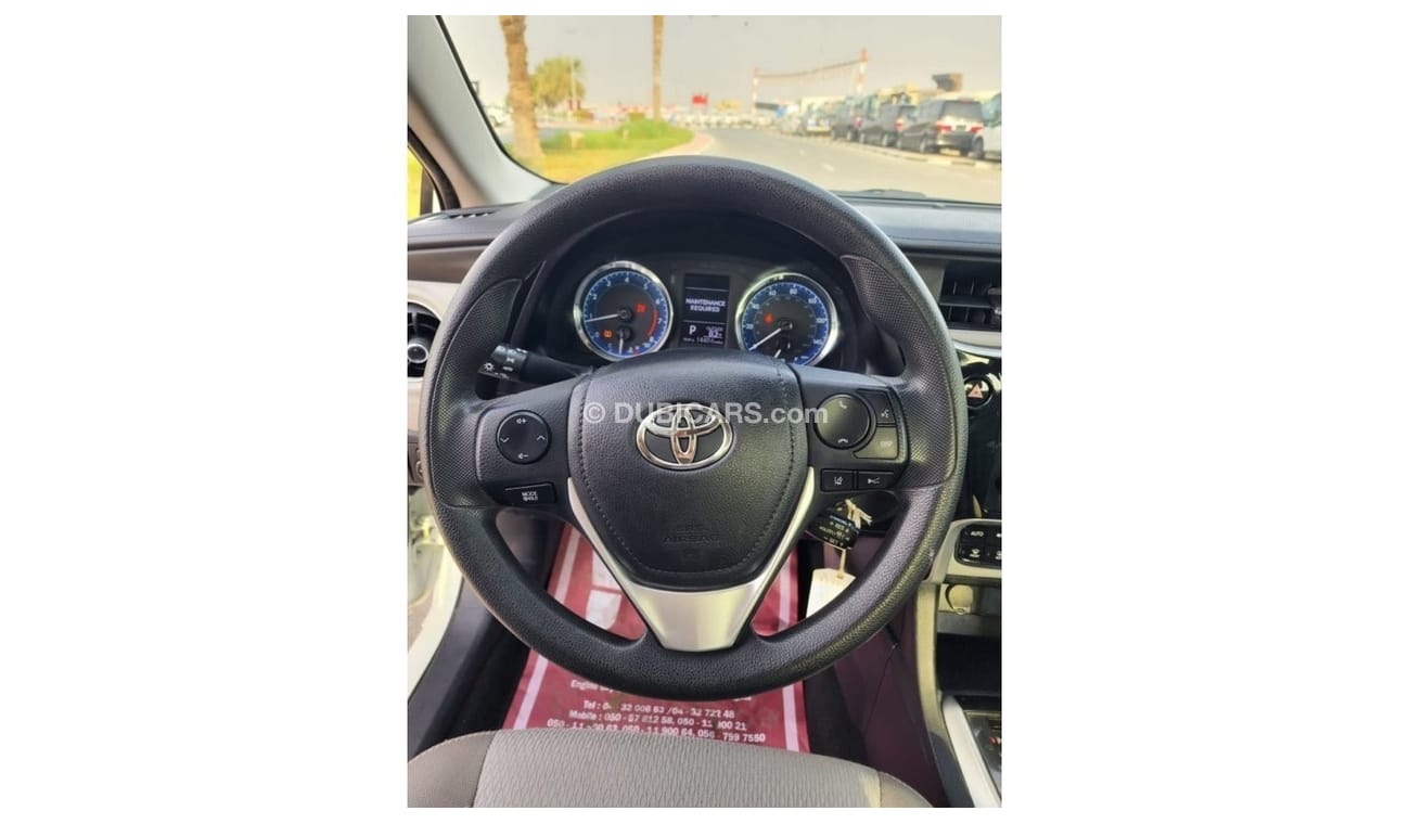 تويوتا كورولا SE