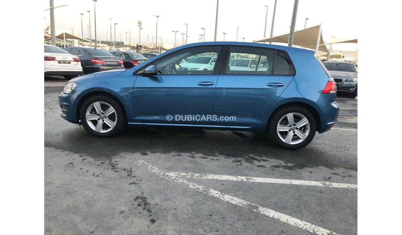 Volkswagen Golf Golf model 2016 car prefect condition cruise control excellent sound system low mileage radio Blueto