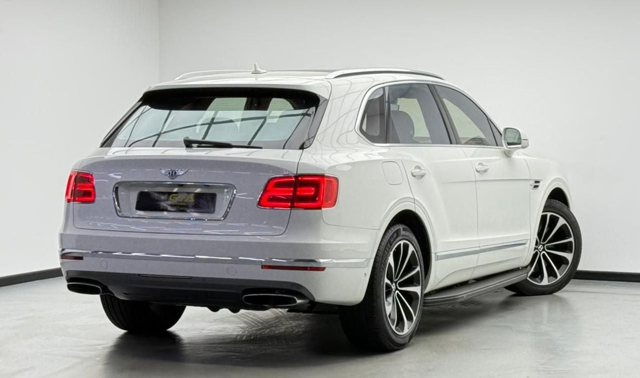 بنتلي بينتايجا 2017 Bentley Bentayga W12, 10/2026 Bentley Warranty, Bentley Full Service History, GCC