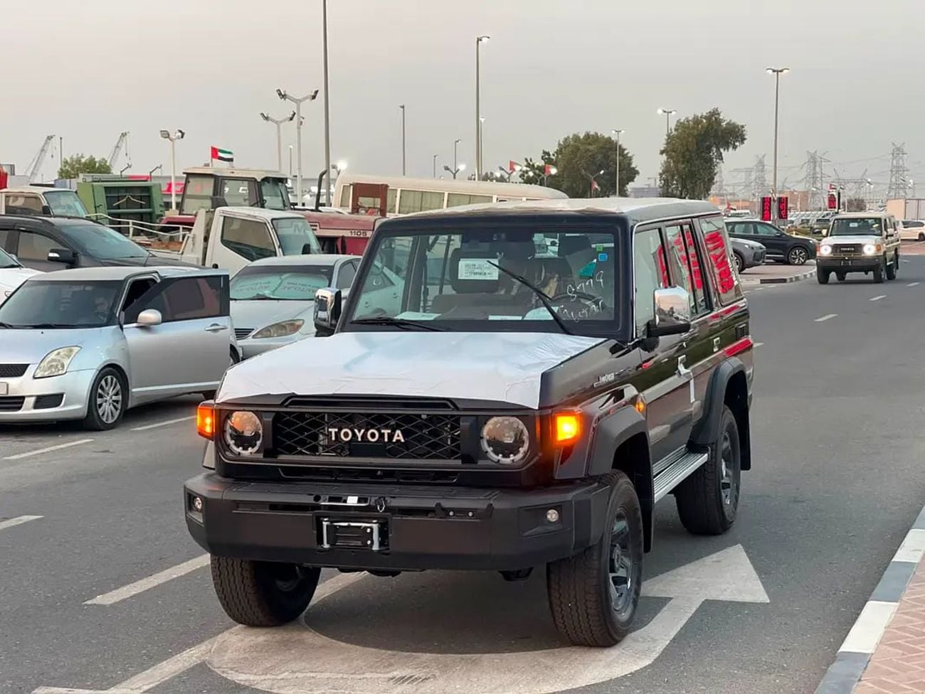 Toyota Land Cruiser 70 HT VXR LC 76 LX 4.0L A/T GCC Specs SAUDI