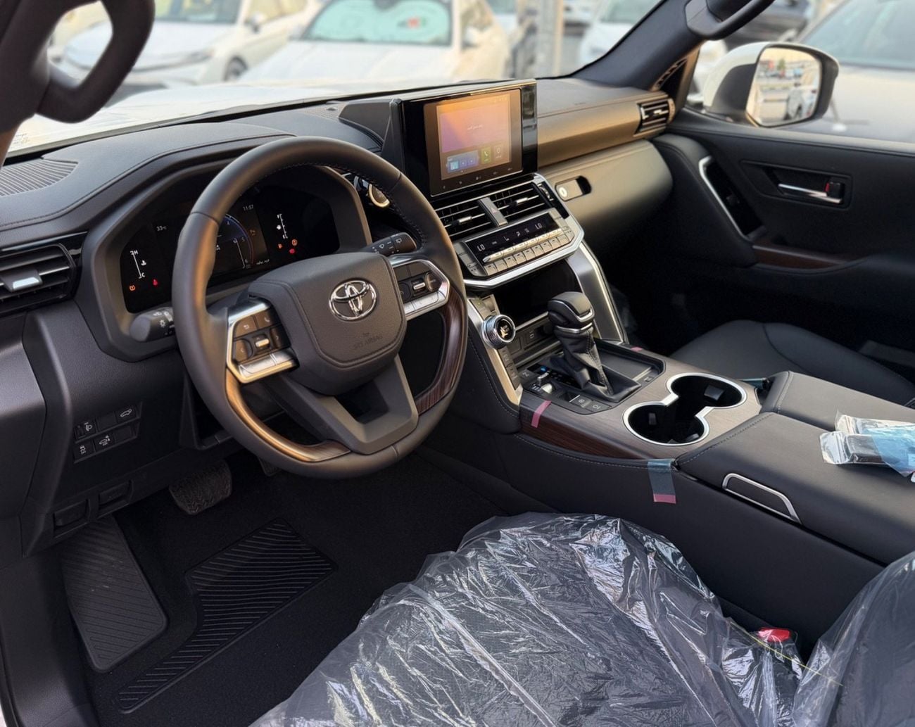تويوتا لاند كروزر GXR 3.3 TT || Diesel || Black interior