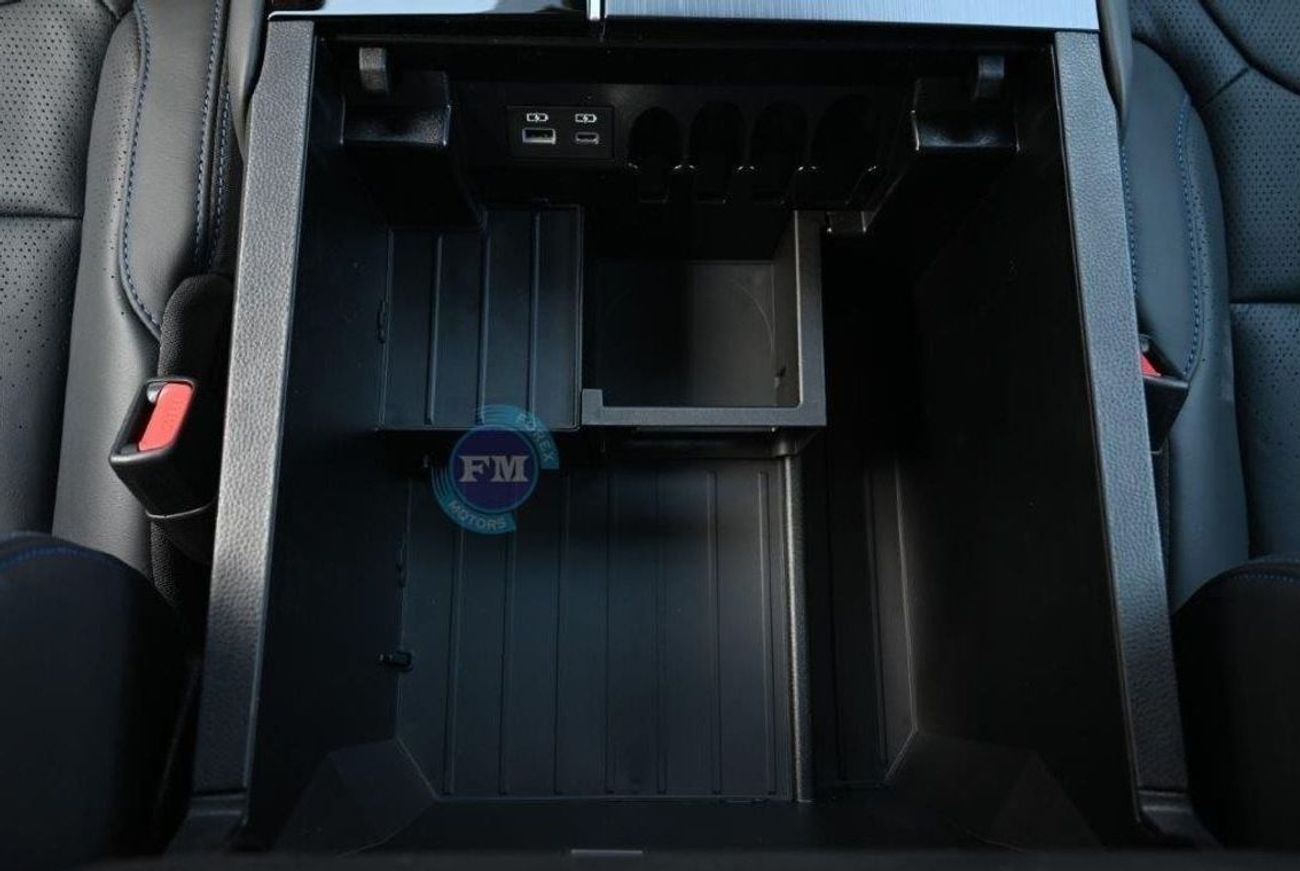 Toyota Sequoia Platinum I Force Hybrid V6 3.5L 4WD 7-Seater Automatic