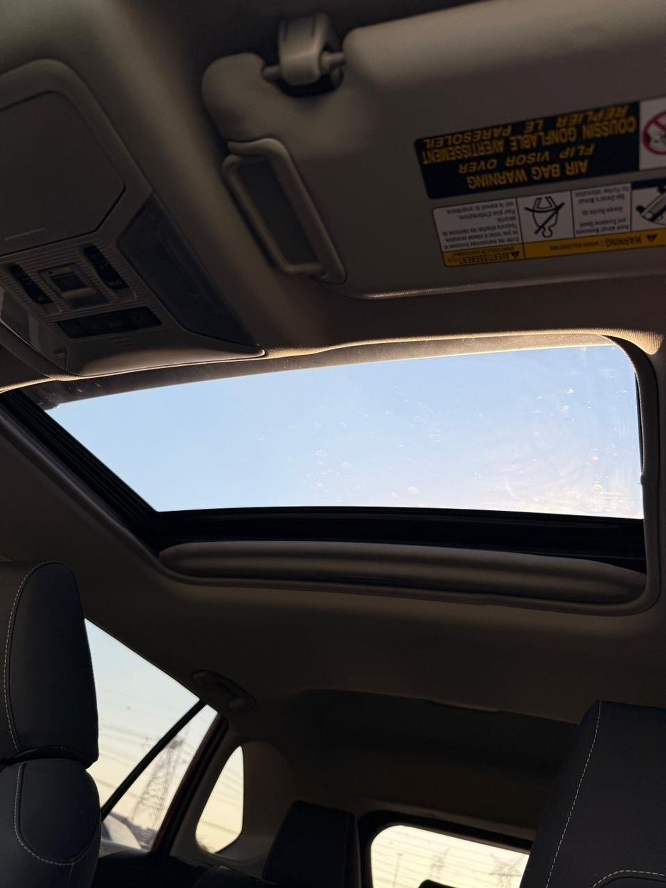 Toyota RAV4 XLE 2.5L Full option