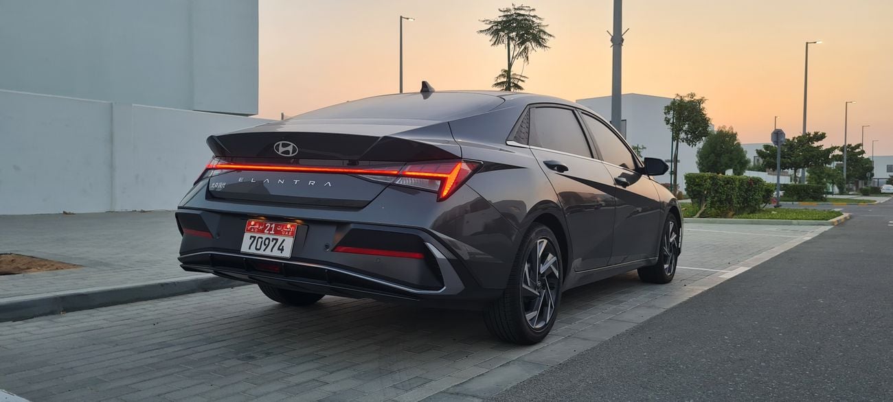 هيونداي إلانترا 2.0L Comfort