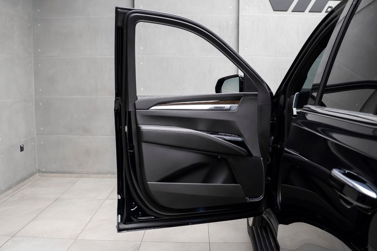 كاديلاك إسكالاد Sport Platinum 6.2L 4WD