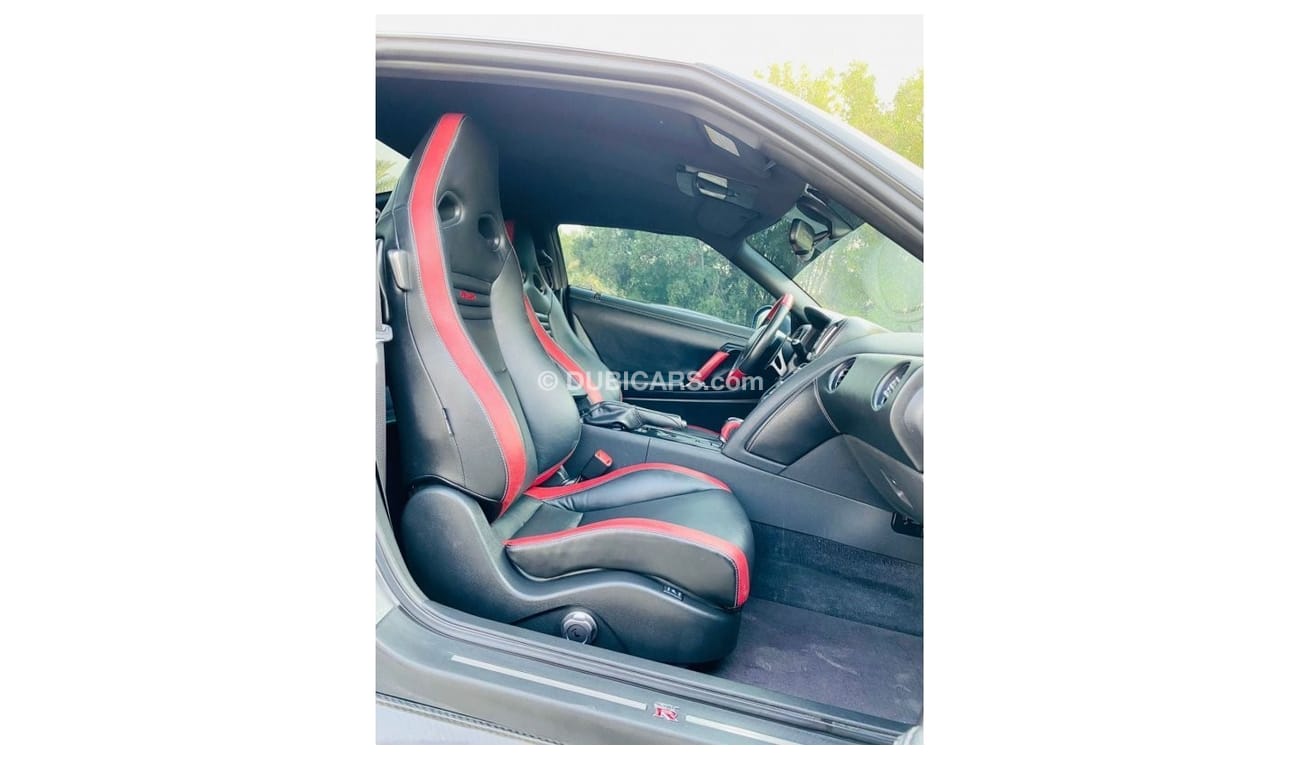 Nissan GTR NISSAN GTR 2014 FULL OPTION (CLEAN TITLE) FULL CARBON FIBER