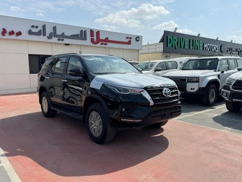 Toyota Fortuner TOYOTA FORTUNER MID OPTION 4.0L 2025