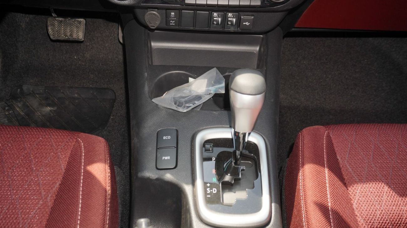 تويوتا هيلوكس GLS 2.7L AWD