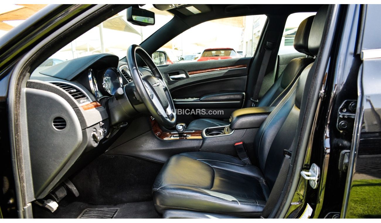 Chrysler 300C Import SRT No. 2 cruise control without accidents, fingerprint, electric mirrors, cruise control, in