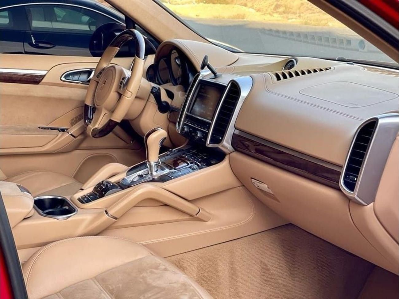 Porsche Cayenne GTS 4.8L GTS / قابل للتصدير الى سوريا /  GCC / ORIGINAL PAINT / NO ACCIDENTS / ACTIVE EXHAUST