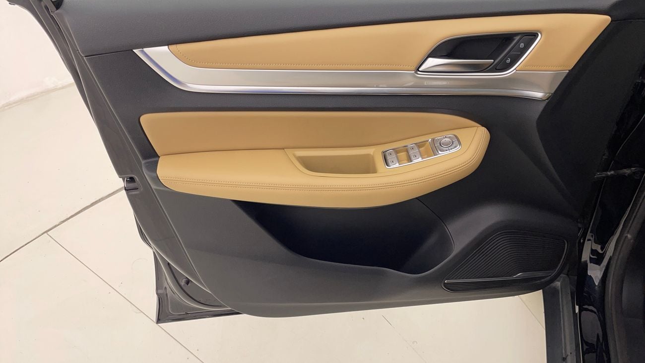 أم جي RX8 COMFORT 2 | بدون دفعة مقدمة | اختبار القيادة في المنزل