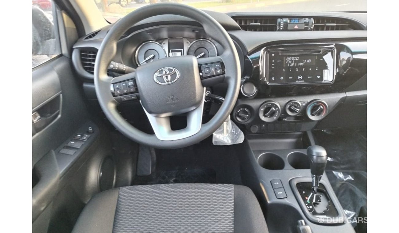 تويوتا هيلوكس TOYOTA HILUX 2.7 AT MID OPTION  GREY 2023