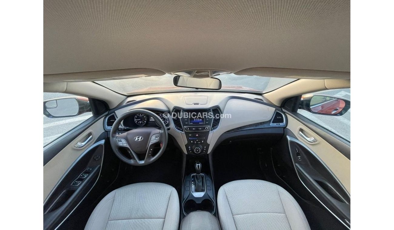 هيونداي سانتا في 2017 Hyundai Santa Fe Sport / /