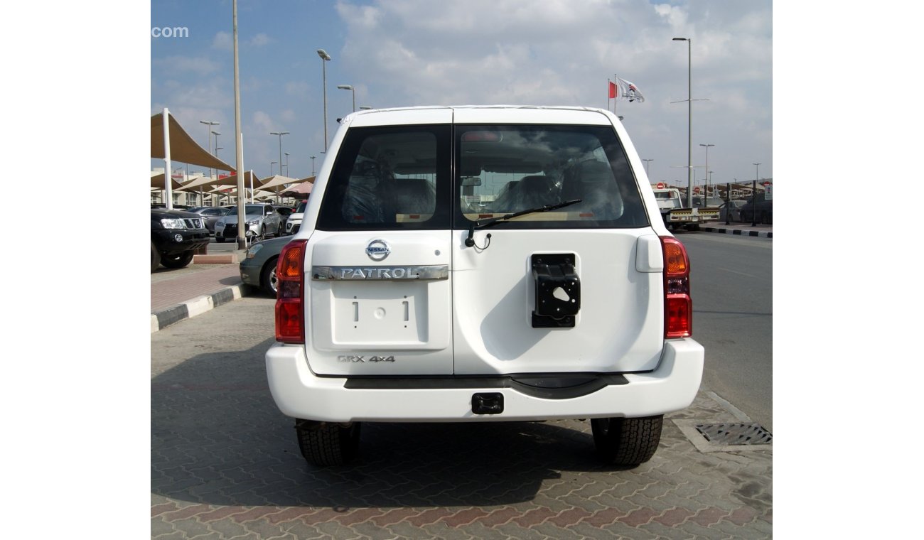 نيسان باترول Y61 4.8L Petrol 4WD GRX SPL Manual