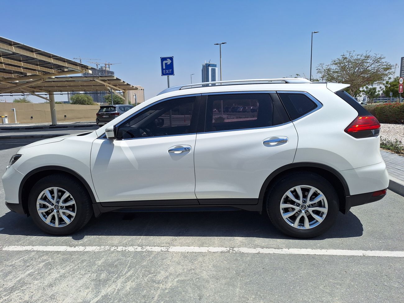 Nissan XTrail S 2.5L (181 HP) FWD