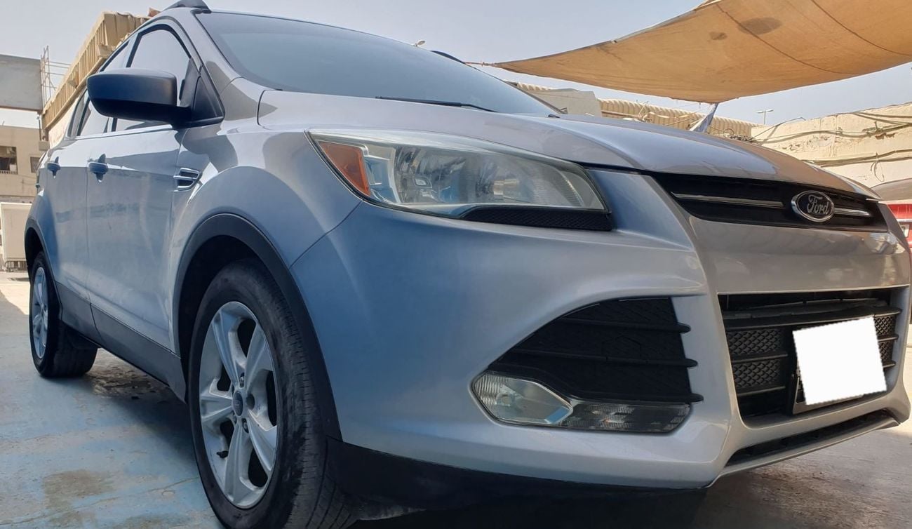 فورد إيسكاب 2.5L SE PETROL AUTOMATIC TRANSMISSION