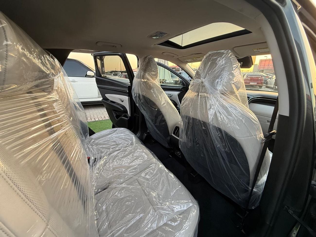 Hyundai Tucson ULTIMATE fully loaded with panoramic sunroof