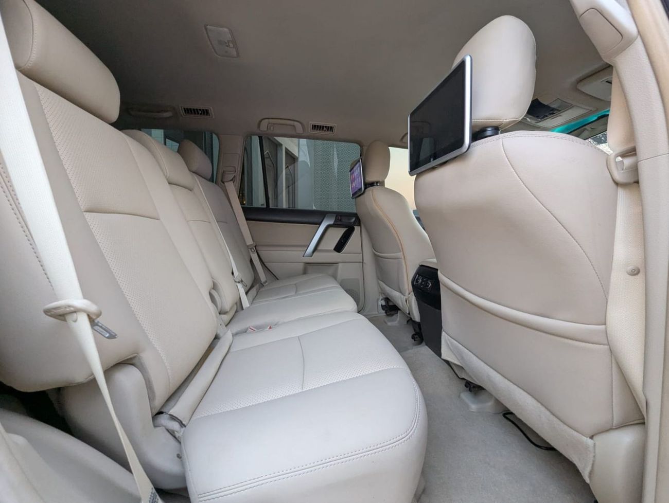 Toyota Prado Toyota Prado v4 LHD 2019 black colour