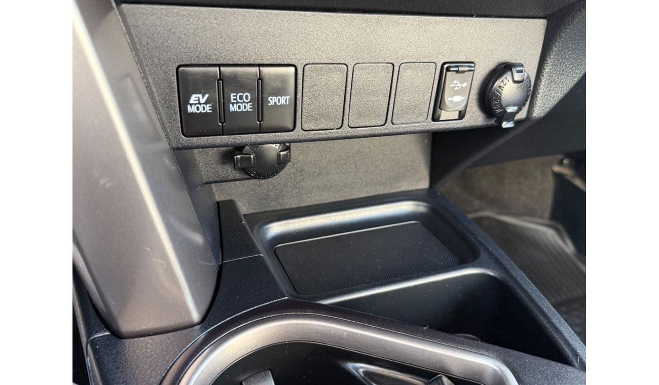 Toyota RAV4 RAV4 Xle Hybrid 4x4