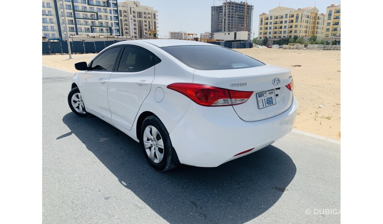 هيونداي إلانترا 2012 MINT CONDITION 1.8L GCC SPECS