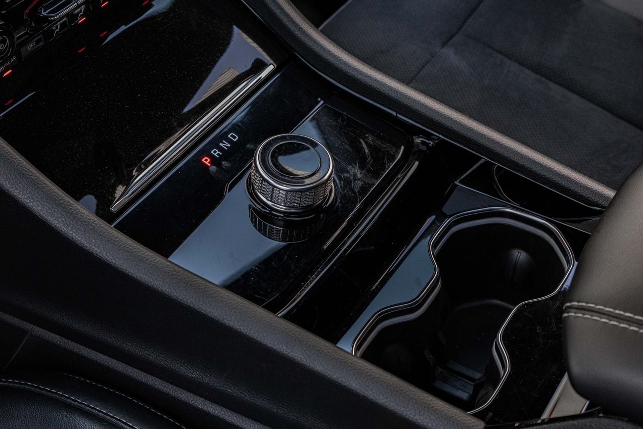 جيب جراند شيروكي Grand Cherokee Altitude | 2,253 P.M | 0% Downpayment | LOW KMS!