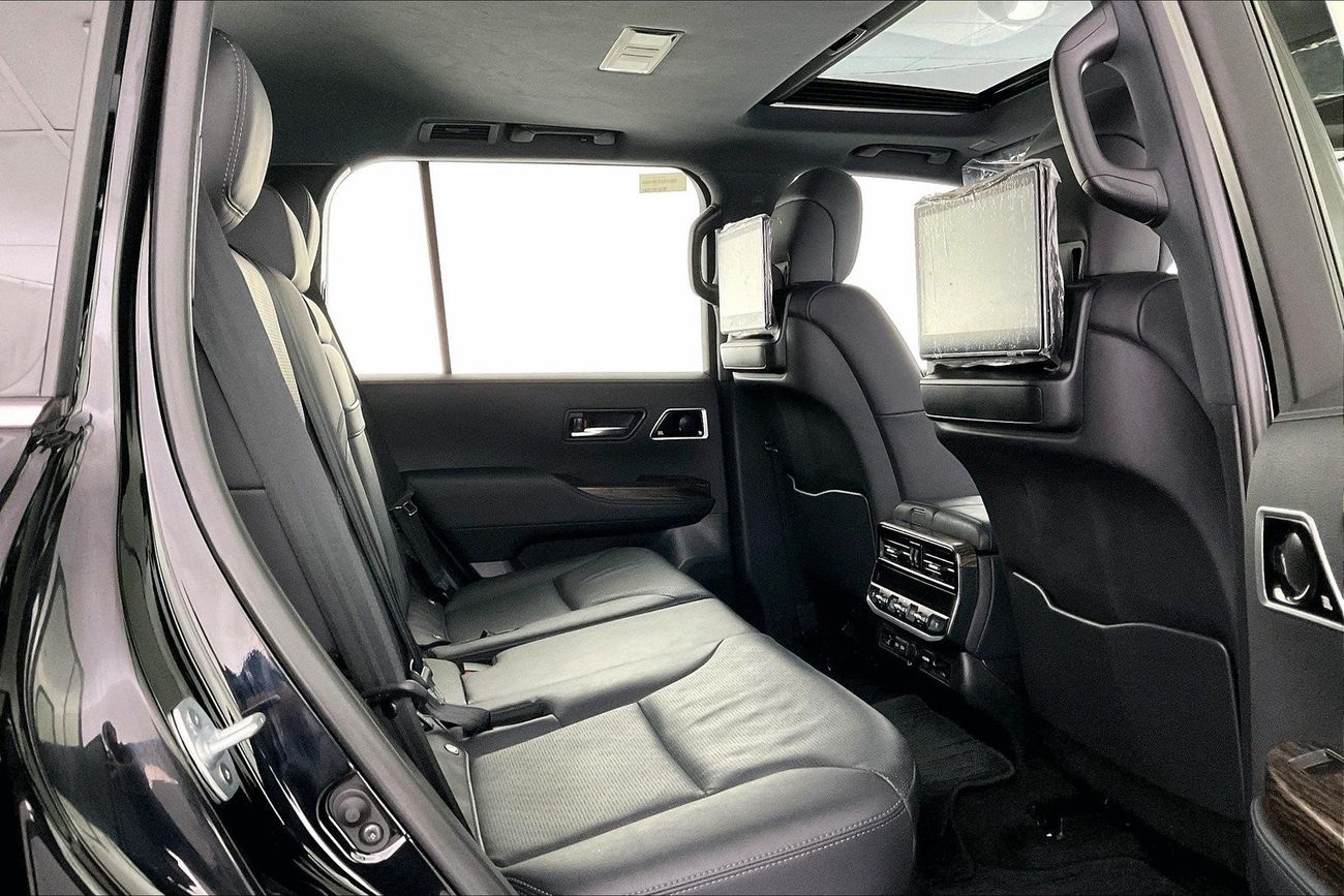 تويوتا لاند كروزر VXR | سنة ضمان مجانية | 0 دفعة أولى | سياسة الإعادة بعد 7 أيام