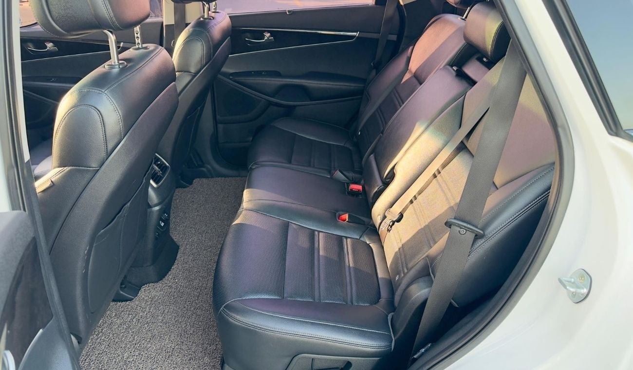 Kia Sorento PANORAMIC SUNROOF | LHD | 2.0L DIESEL ENGINE | (AT) | 2015 | REAR VIEW CAMERA