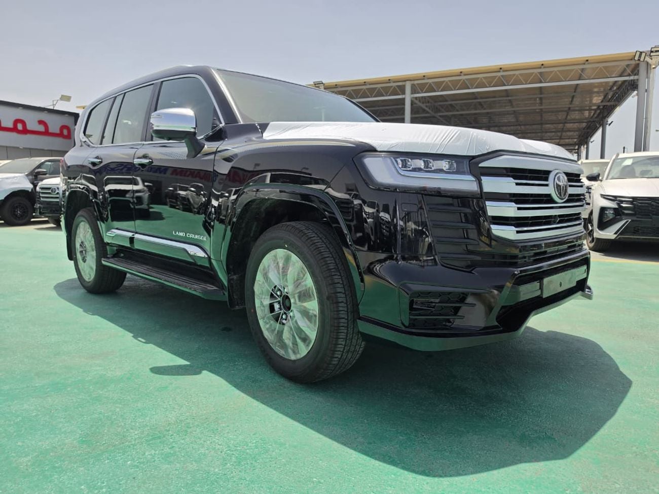 Toyota Land Cruiser Toyota Land Cruiser GXR Limited 4.0L 2026 – Full Option | 4.0L V6 | Black Exterior | Black & Red Int