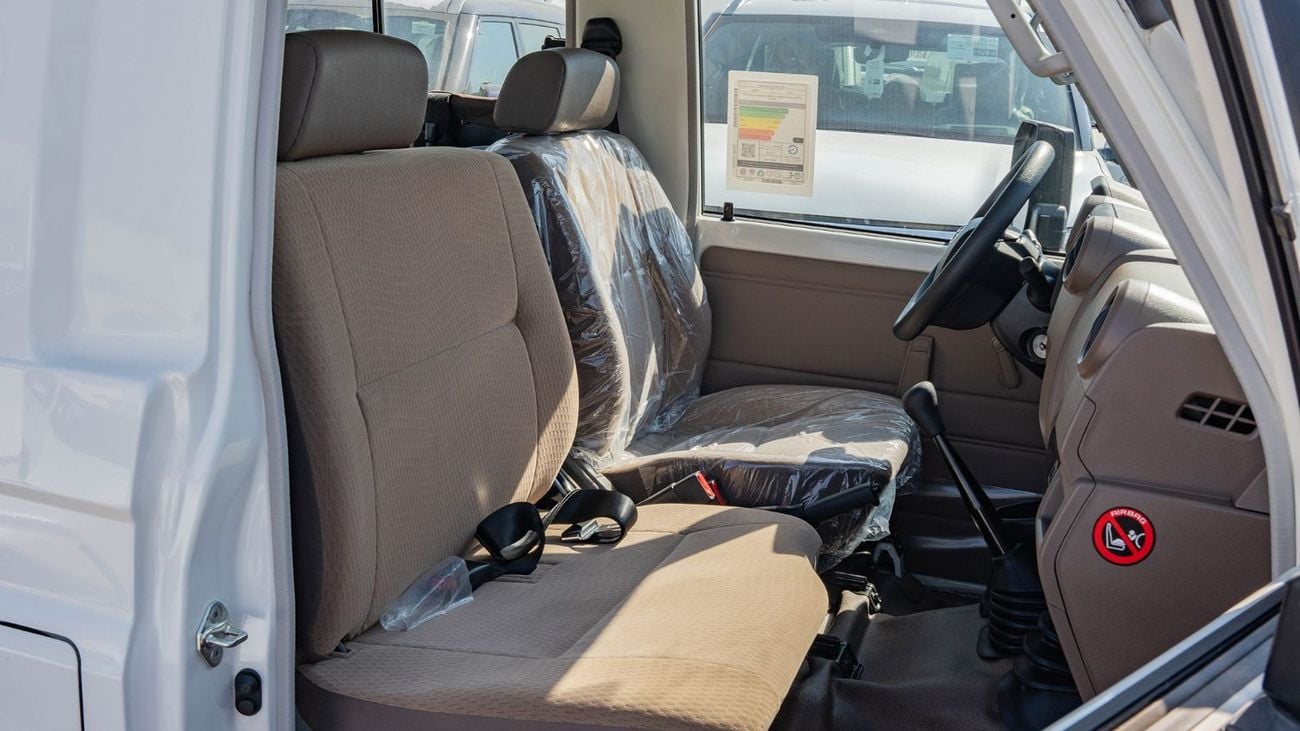 تويوتا لاند كروزر 70 2025 Toyota Land Cruiser LC 78 V6 4.0L MT Petrol