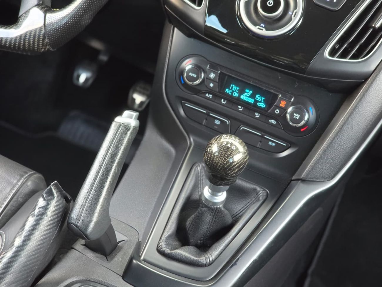 Ford Focus ST 2.0L FORD FOCUS ST 2014 GCC MANUAL // FULL OPITION // PERFECT CONDITION