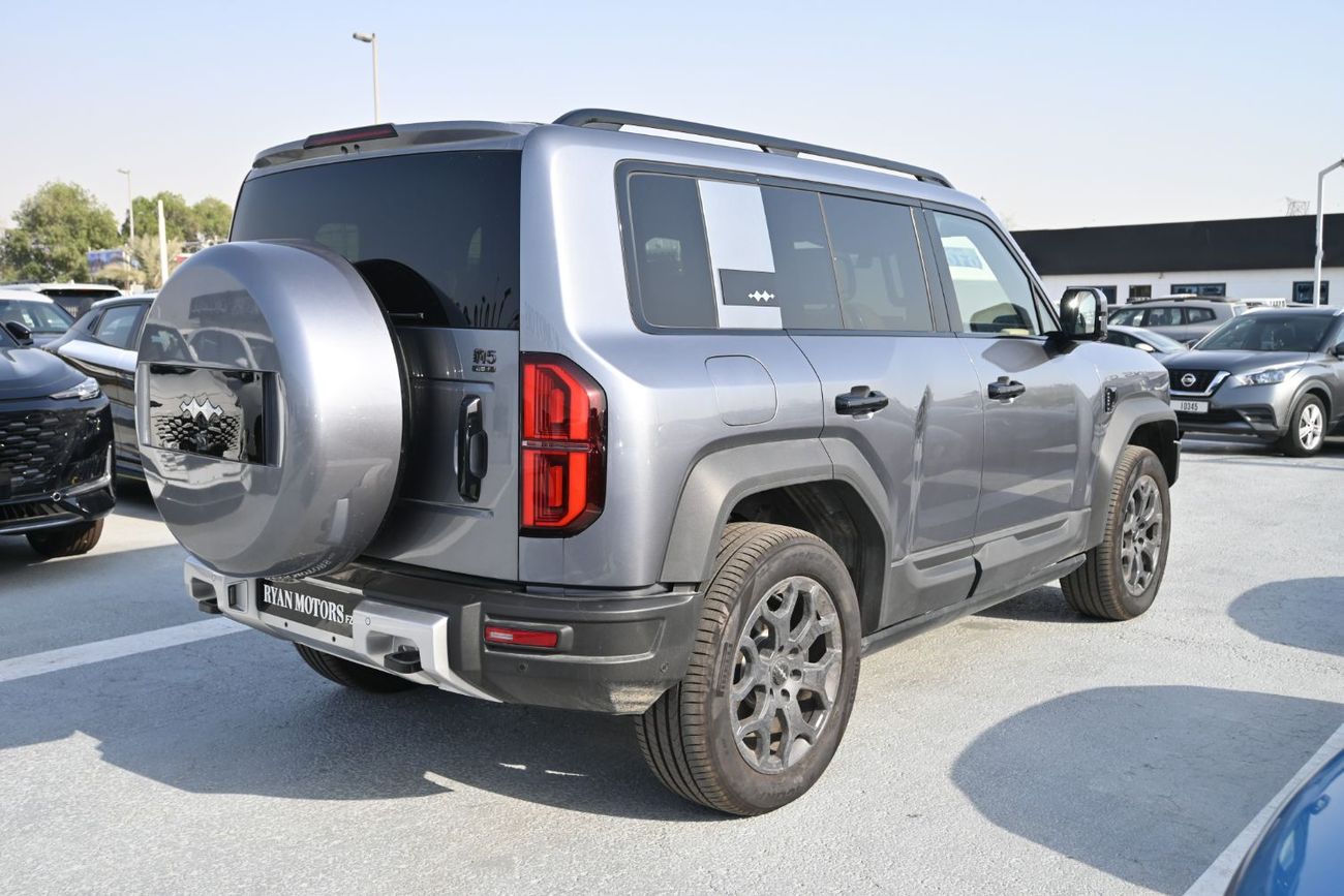 BYD Leopard 5 BYD Leopard 5 Flagship 1.5L Turbo + Plug-In Hybrid Dual Motor Model 2024 Color Grey