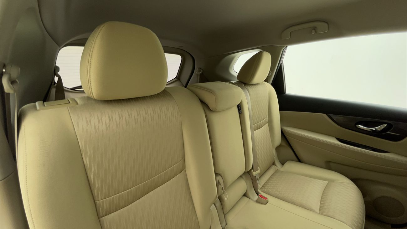 نيسان إكس تريل S 2.5 | بدون دفعة مقدمة | اختبار القيادة في المنزل