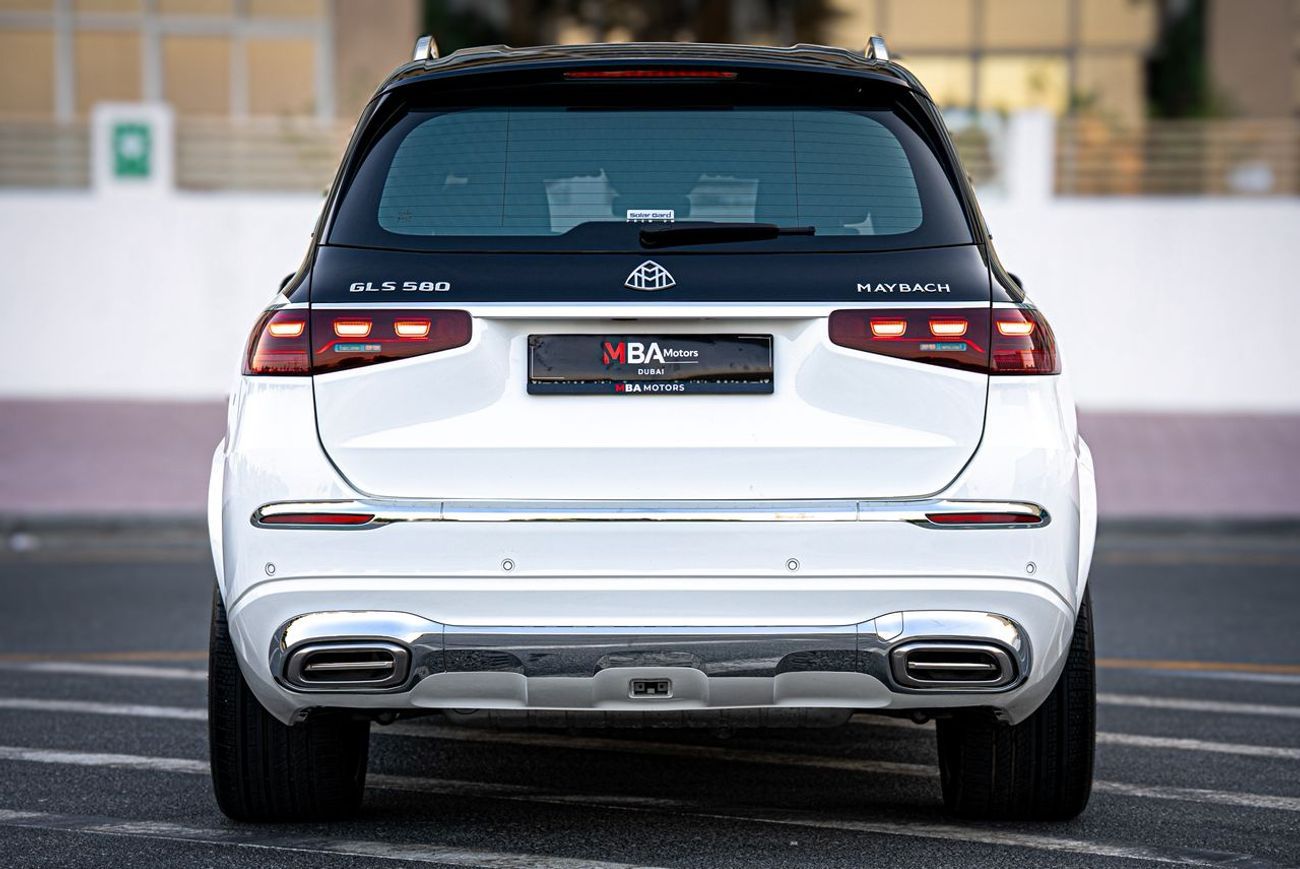 مرسيدس بنز GLS 580 Premium + 4.0L (489 HP)