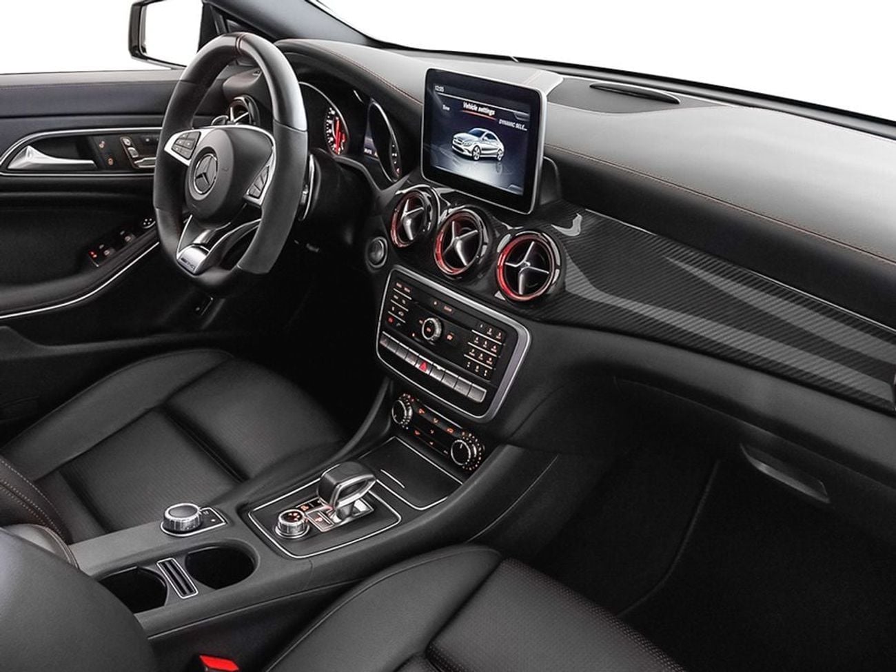 مرسيدس بنز CLA 45 AMG STD 2.0L