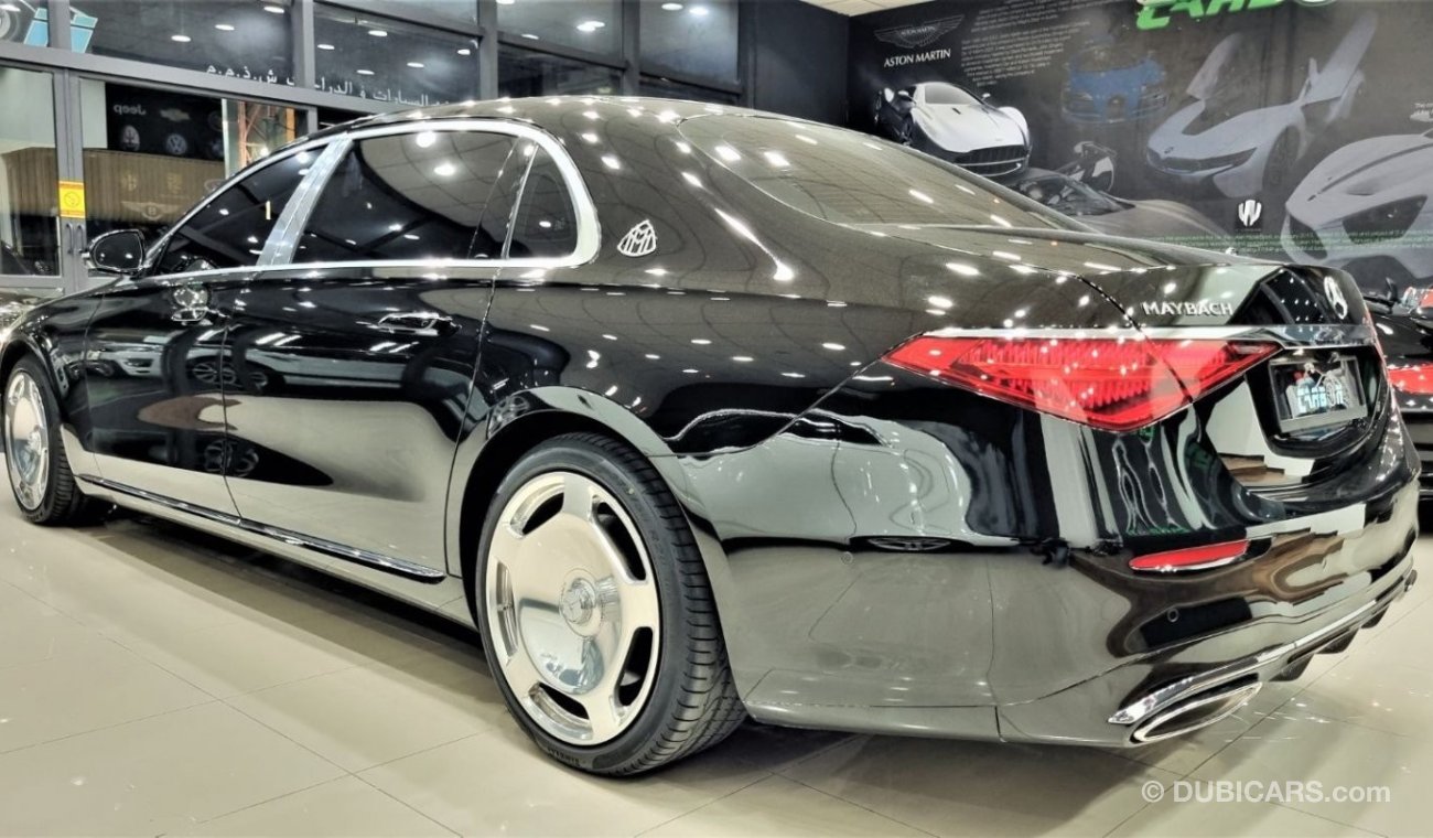 مرسيدس بنز S480 Maybach MAYBACH S480 2021 BLACK IN BLACK IN PERFECT CONDITION ONLY 6000 KM FOR 980K AED