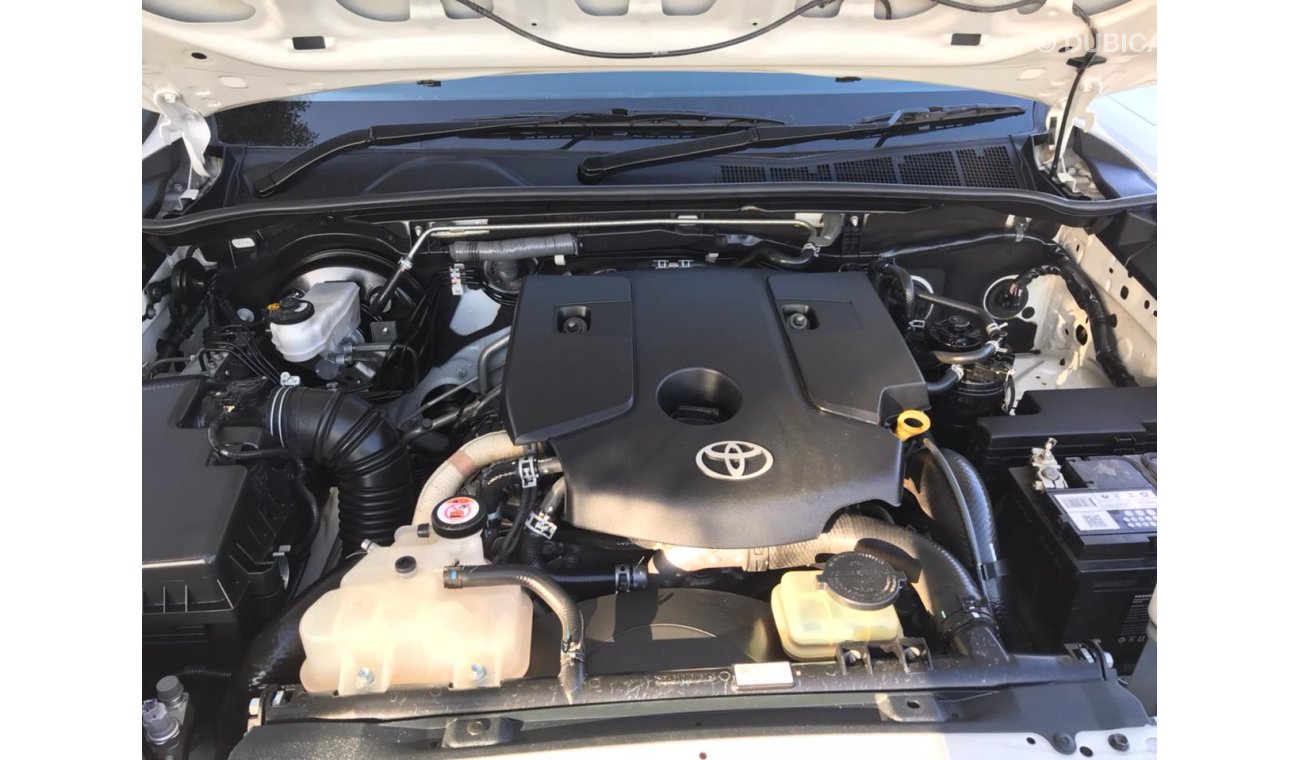 Toyota Hilux DIESEL 2.8L AUTOMATIC RIGHT HAND DRIVE (EXPORT ONLY)