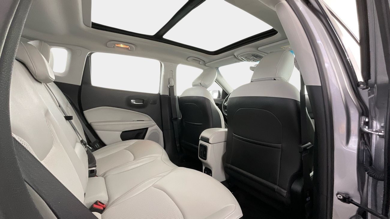 جيب كومباس Limited | شامل الضمان | 0 ﺪﻔﻋﺓ ﺃﻮﻟﻯ