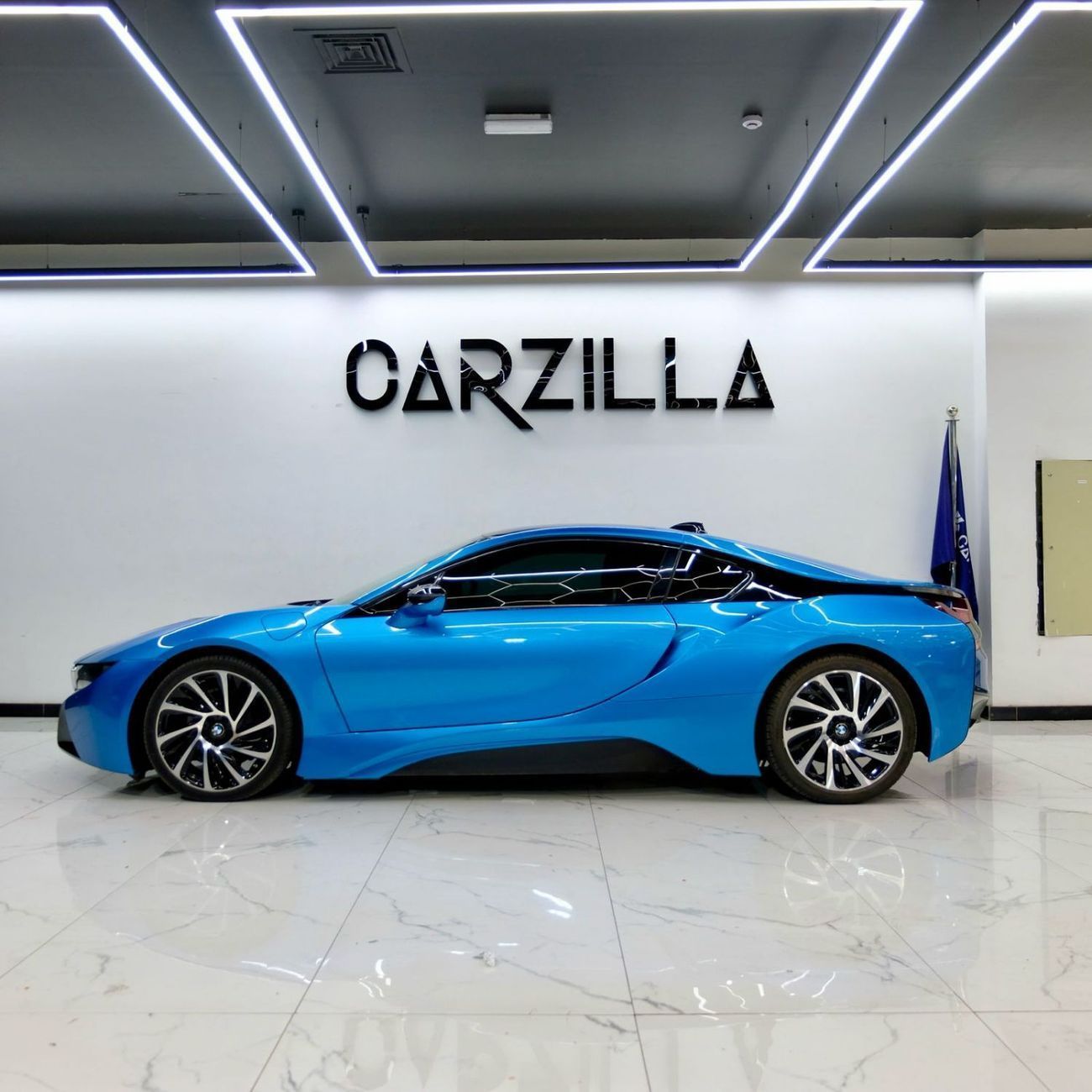 BMW i8 Plug-In Hybrid 1.5L AED 5,310 l 0% Down Payment l BMW i8 | Head-Turning Design