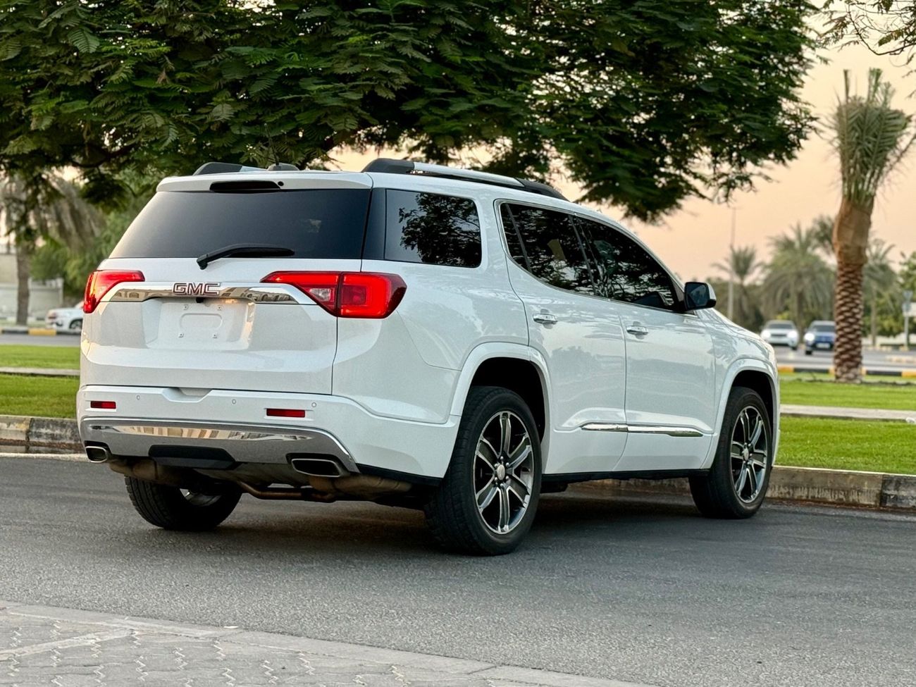 جي أم سي أكاديا SLT 3.6L