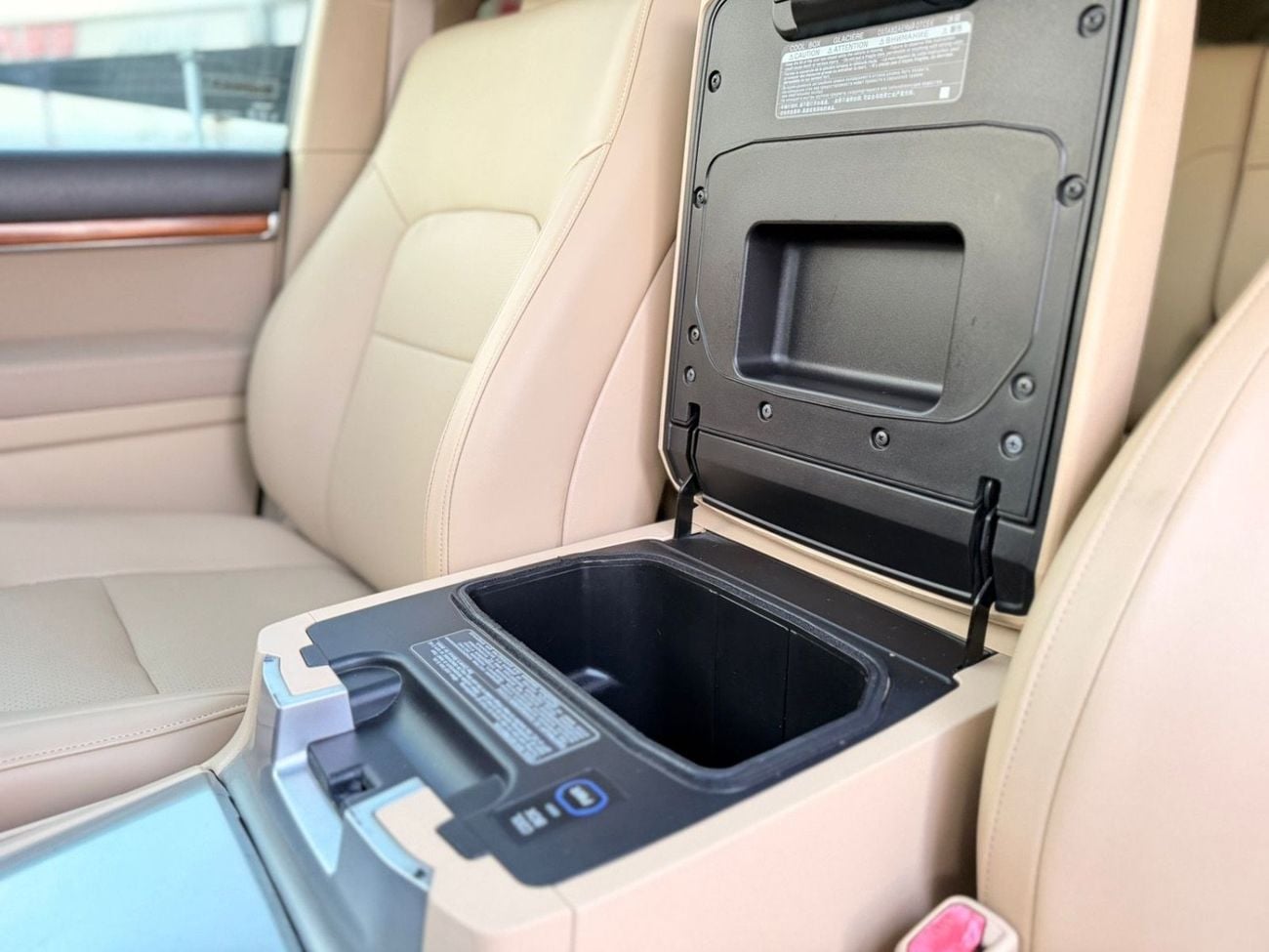 Toyota Land Cruiser GXR 4.6L