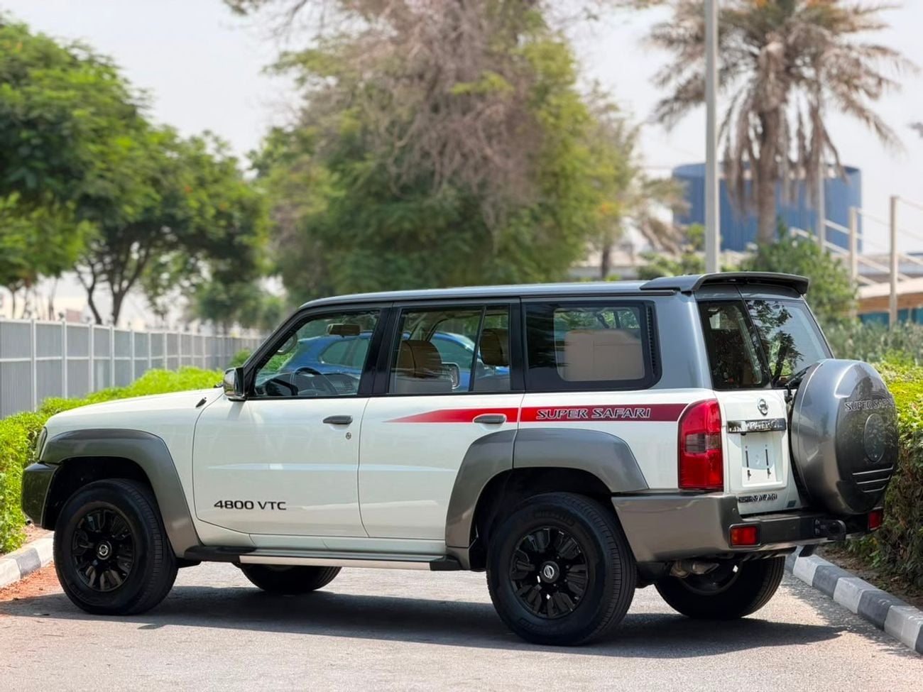 Nissan Patrol HT SAFARI