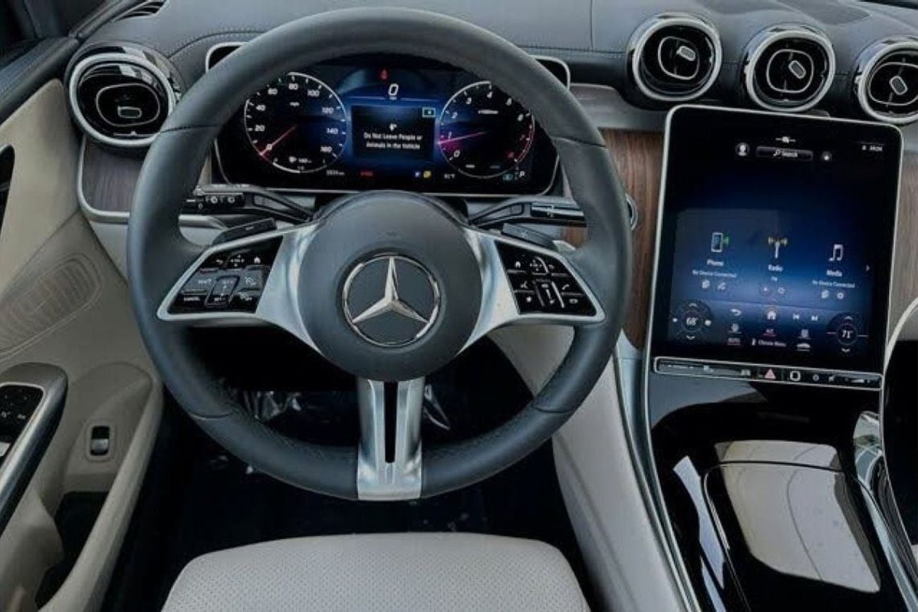 Mercedes-Benz GLC 300 SUV 4MATIC Brand New  * Export Price *