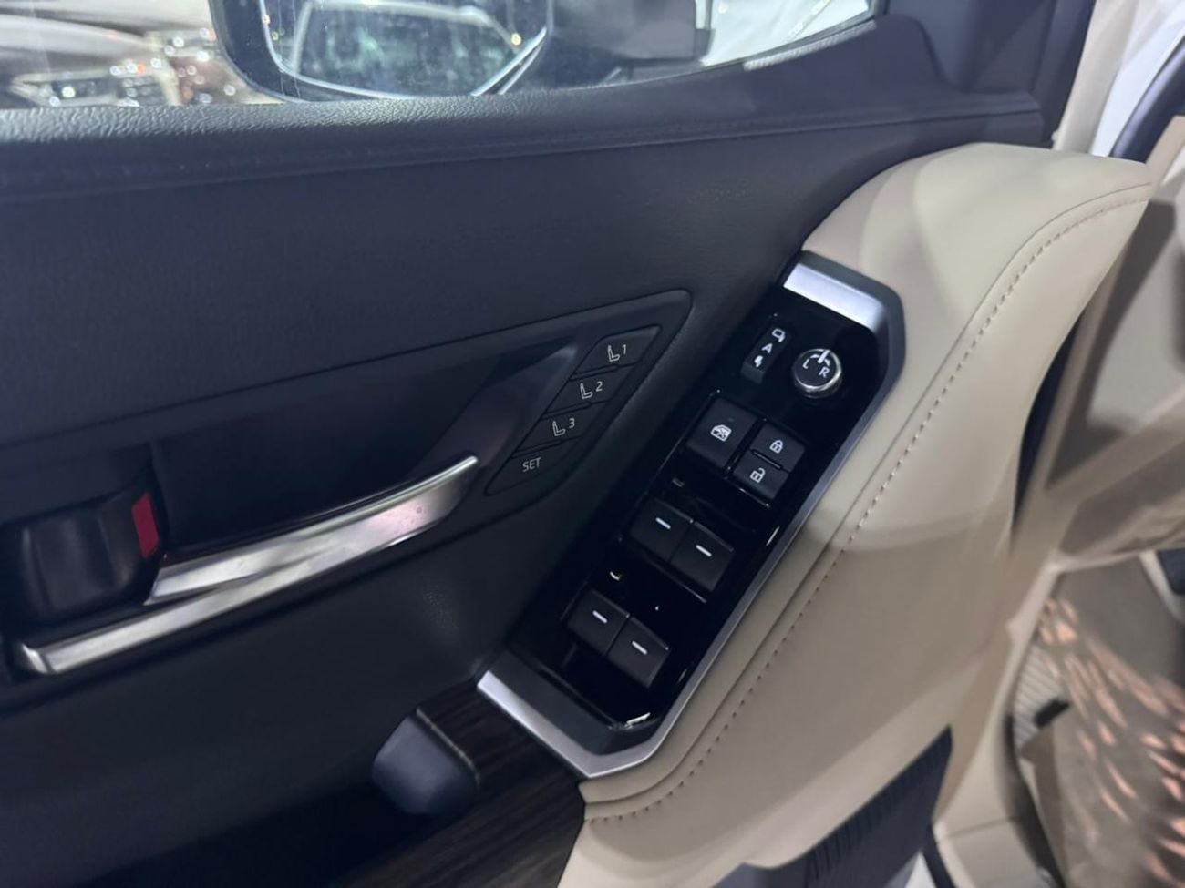 Toyota Land Cruiser Full options