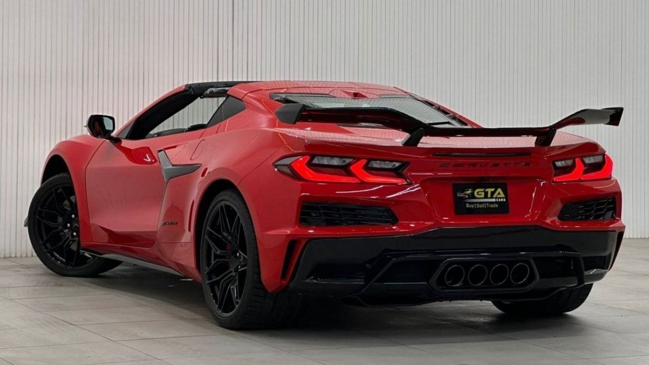 شيفروليه كورفت *Brand New* 2024 Chevrolet Corvette Track Pack Z06, Feb 2027 Chevrolet Warranty, Delivery Kms, GCC