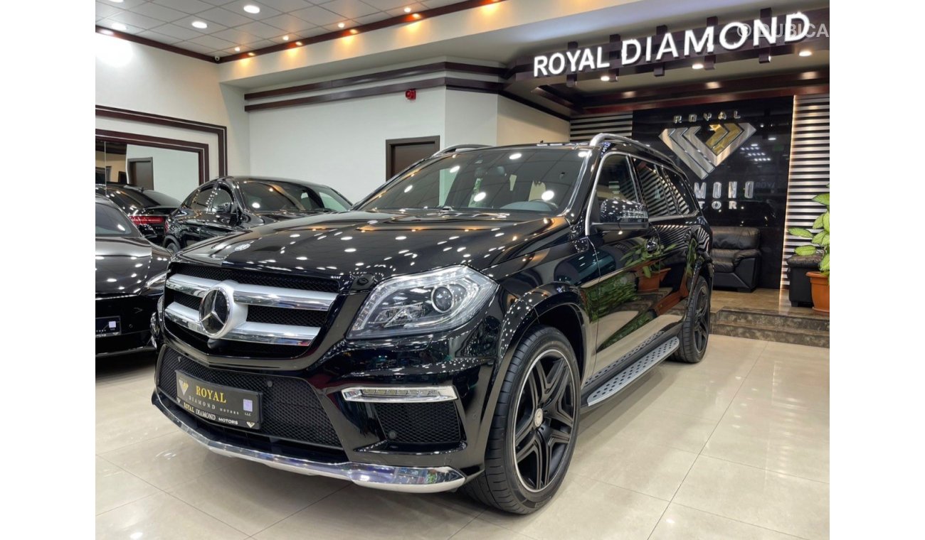 Mercedes-Benz GL 500 Std Mercedes Benz GL500 4MATIC AMG kit GCC 2016 under warranty