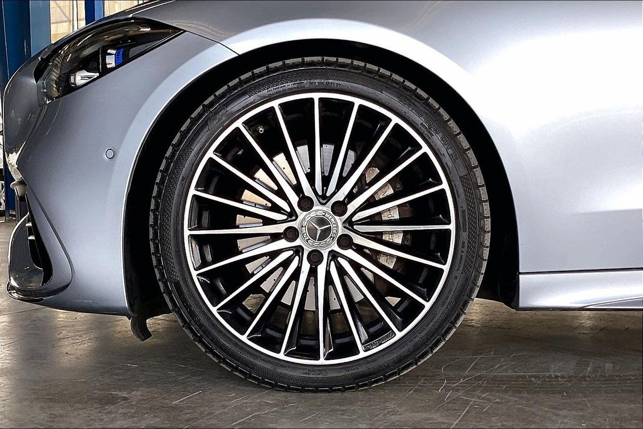 مرسيدس بنز C 200 Premium (AMG Line) | شامل الضمان | 0 ﺪﻔﻋﺓ ﺃﻮﻟﻯ